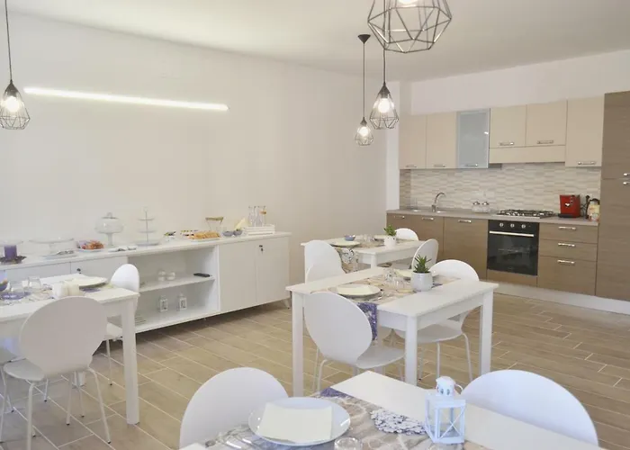 Santa Lucia, Отель типа 